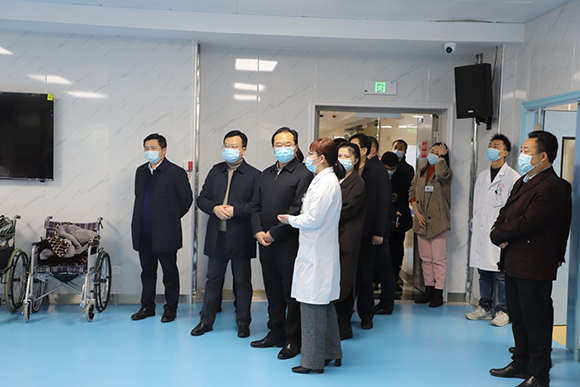 九江市政府副市长杜少华调研市第五人民医院新建老年康复综合大楼项目情况