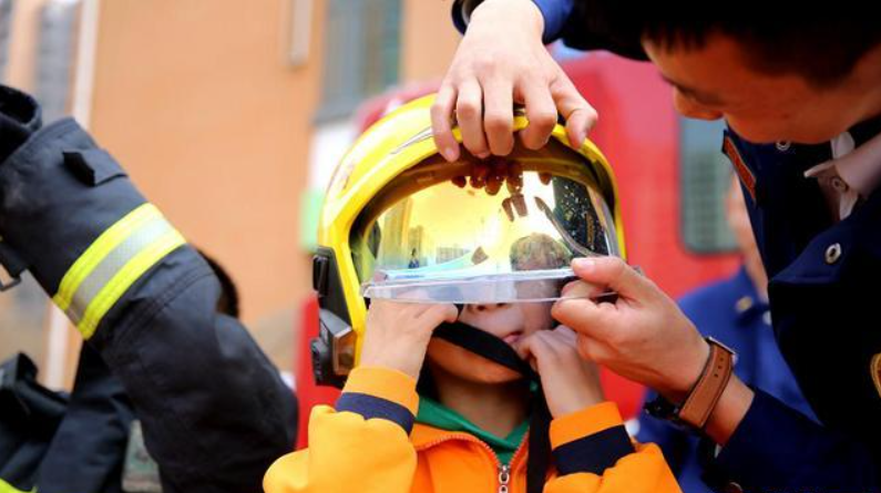 中國發佈頭盔“新國標” 首次納入電動自行車乘員頭盔技術要求